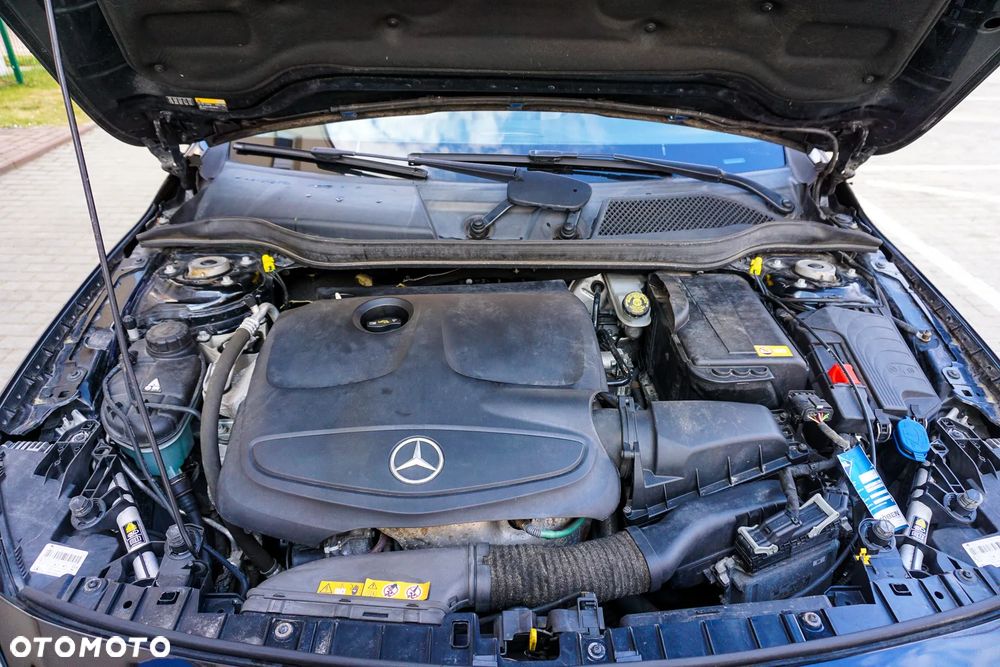 Mercedes-Benz GLA 200 Activity Edition - 9