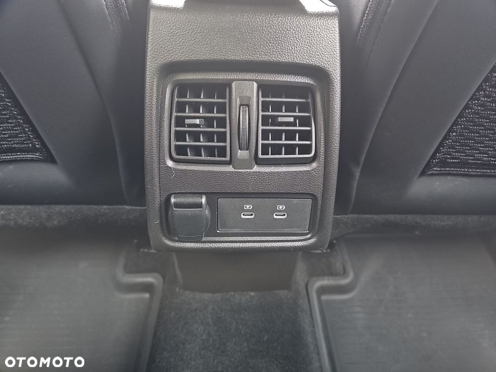 Renault Captur 1.0 TCe Techno - 30