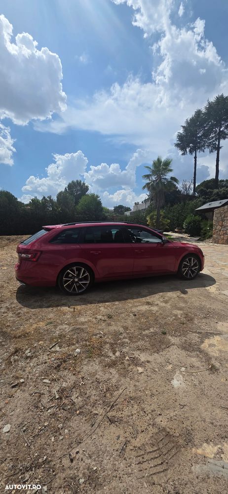 Skoda Superb 2.0 TDI DSG Sportline - 9