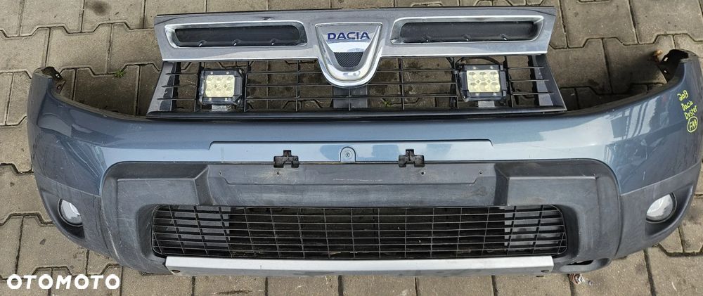 Dacia Duster I zderzak przód przedni grill FAA - 2