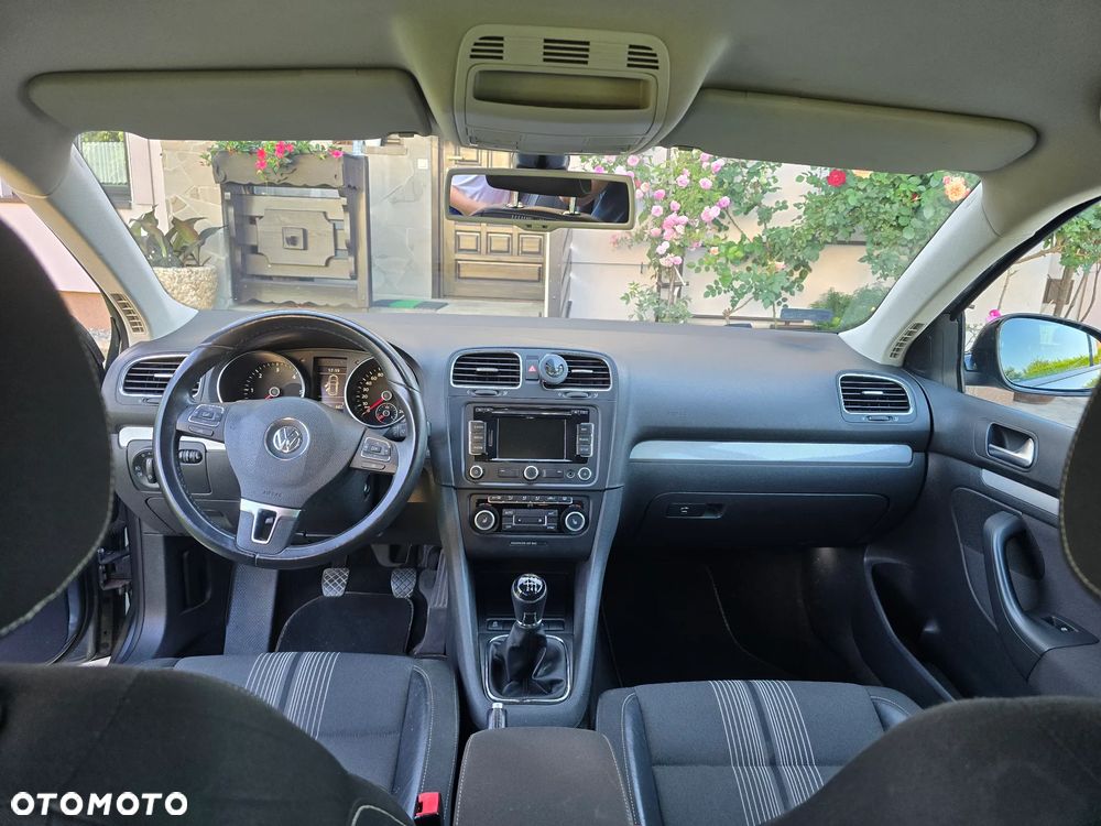 Volkswagen Golf - 17