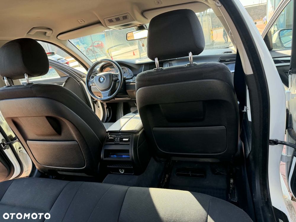 BMW Seria 5 518d - 8