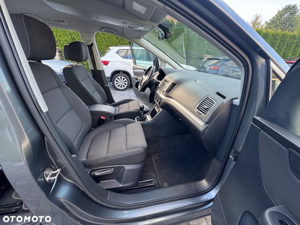 Volkswagen Sharan 2.0 TDI 4MOTION Highline - 24