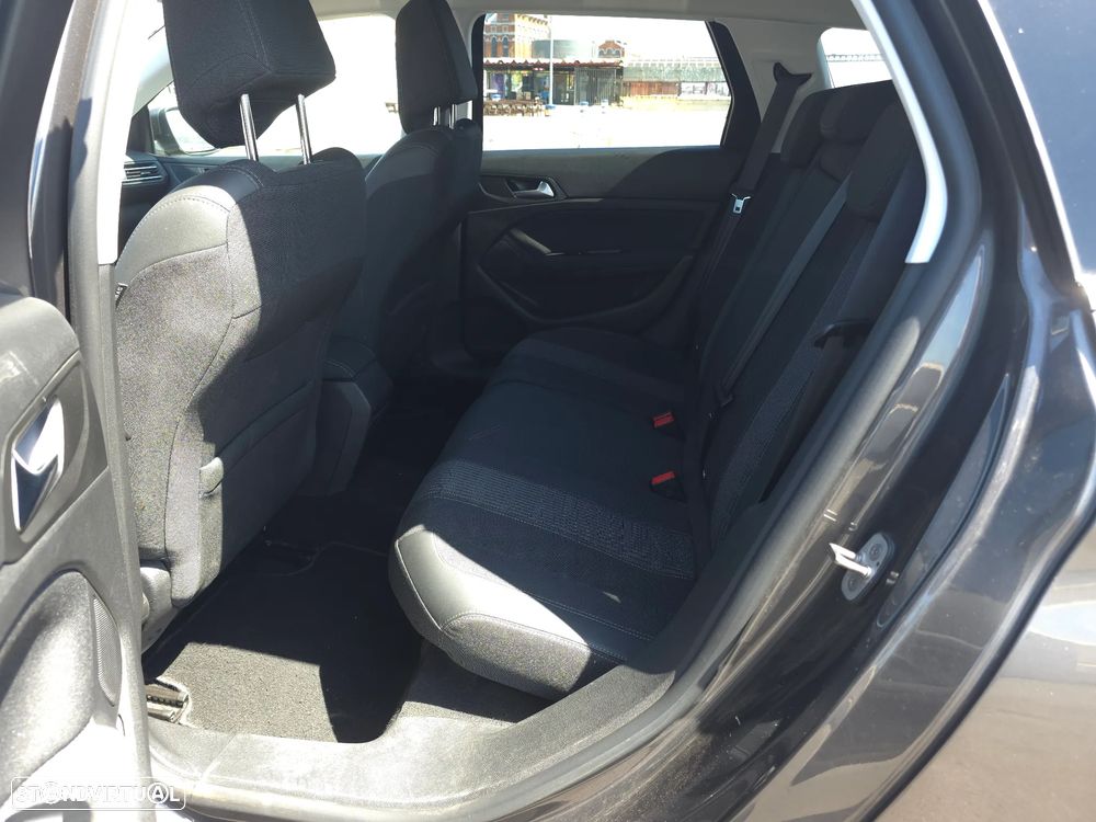 Peugeot 308 SW BlueHDi 130 Stop & Start Allure - 11