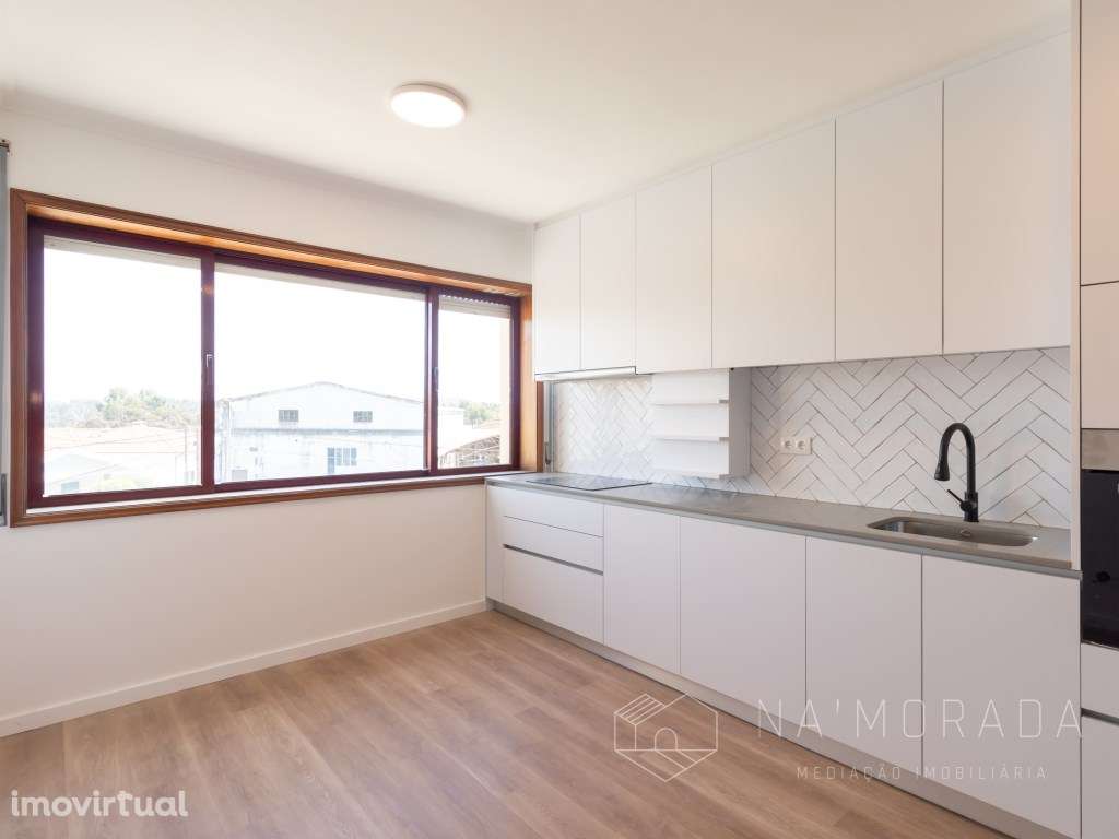 Apartamento T4 renovado para venda em Escapães, Santa Maria da Feira - Grande imagem: 5/33