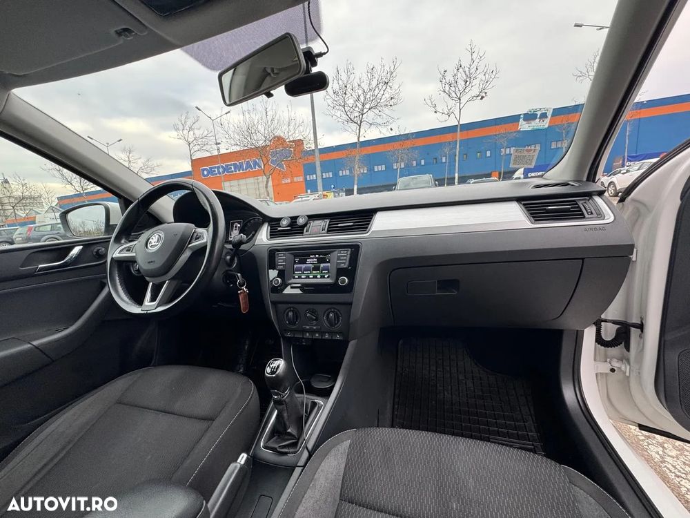 Skoda RAPID - 14