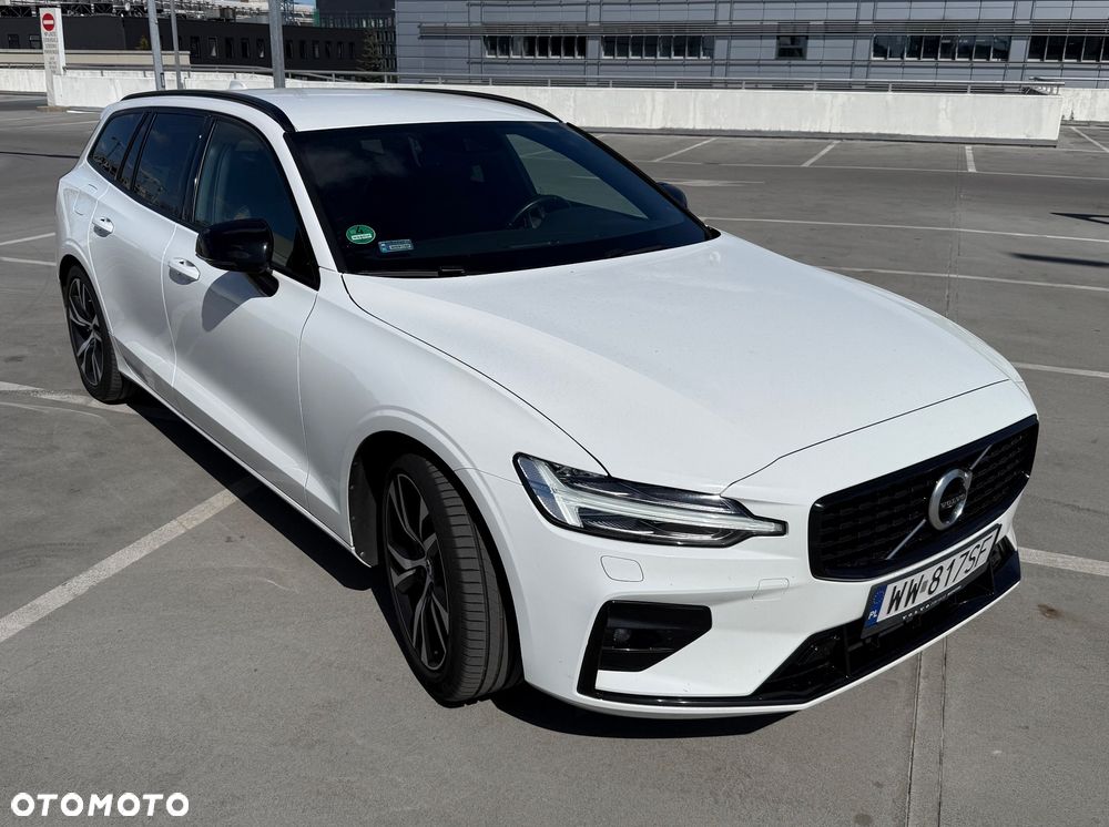 Volvo V60 D4 R-Design - 2