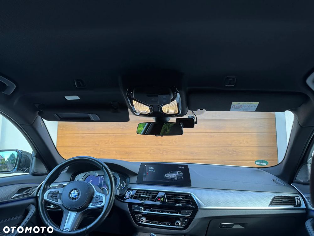 BMW Seria 5 520d Touring M Sport Edition - 17