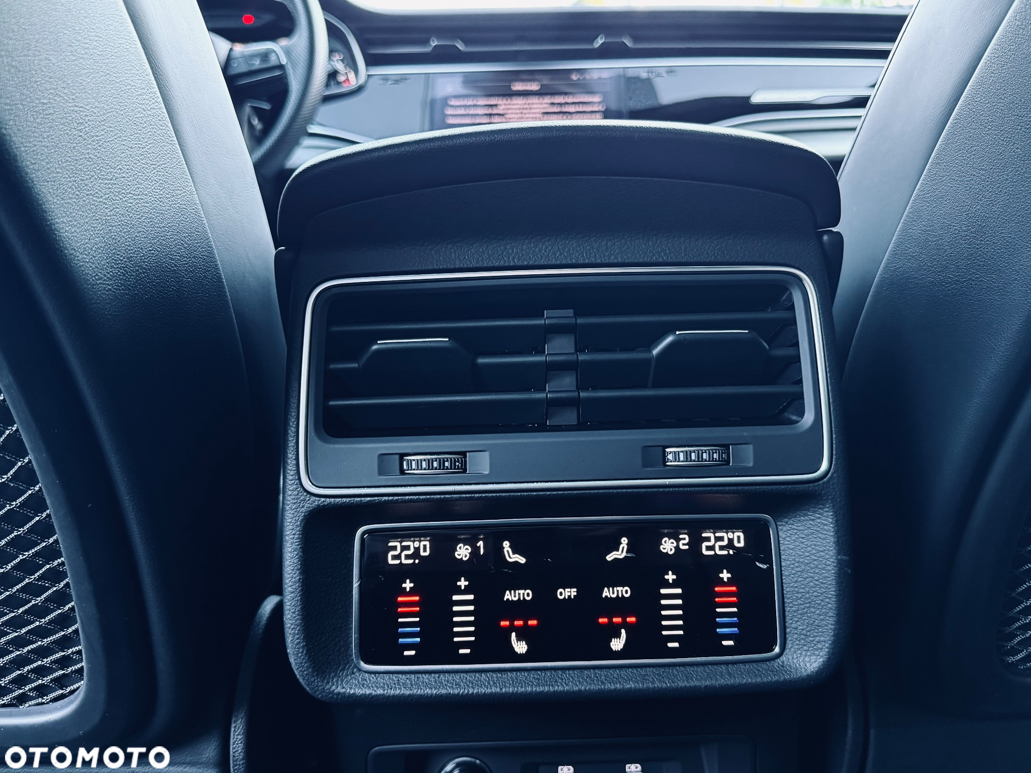 Audi Q8 - 25
