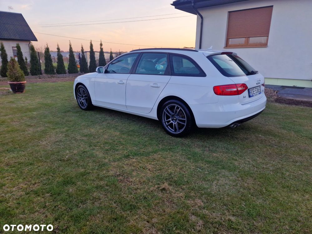 Audi A4 Avant - 9