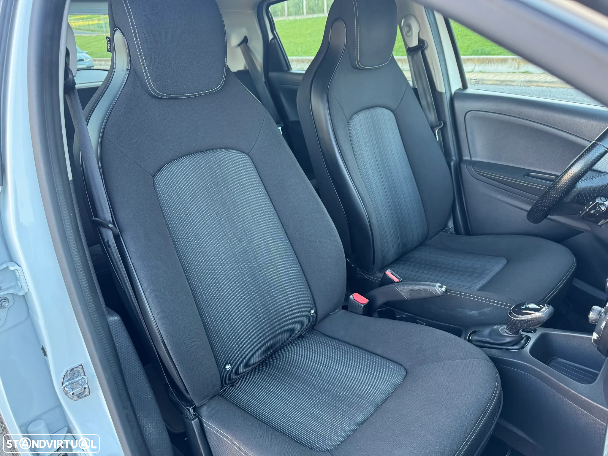 Renault Zoe (c/ Bateria) 41 kwh Intens - 5
