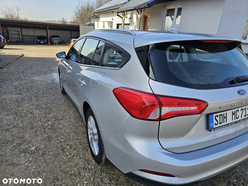 Ford Focus SW - 34