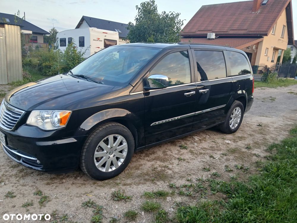 Chrysler Town & Country 3.6 Limited - 4