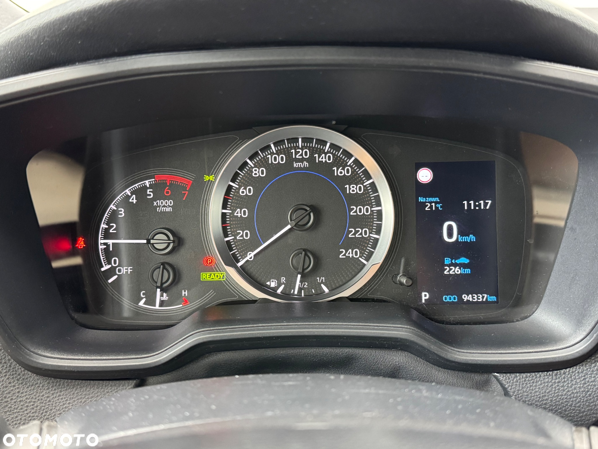 Toyota Corolla 1.8 Hybrid Active - 22