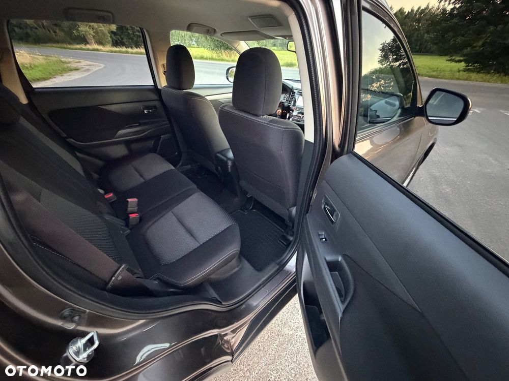 Mitsubishi Outlander 2.0 2WD Active - 14
