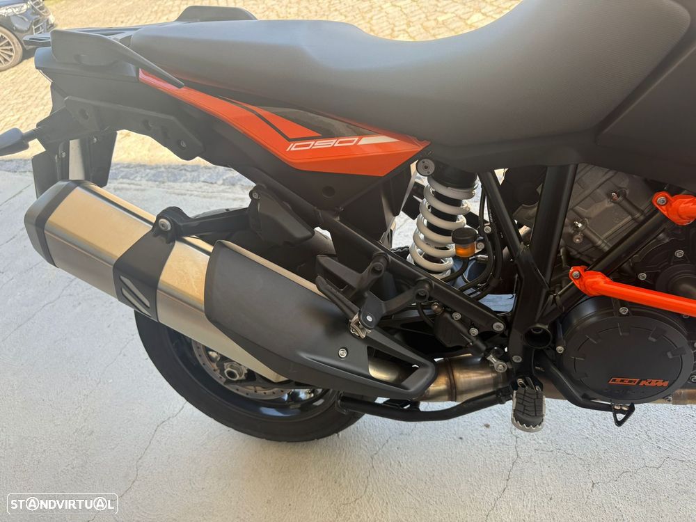 KTM 1090 Adventure S - 2