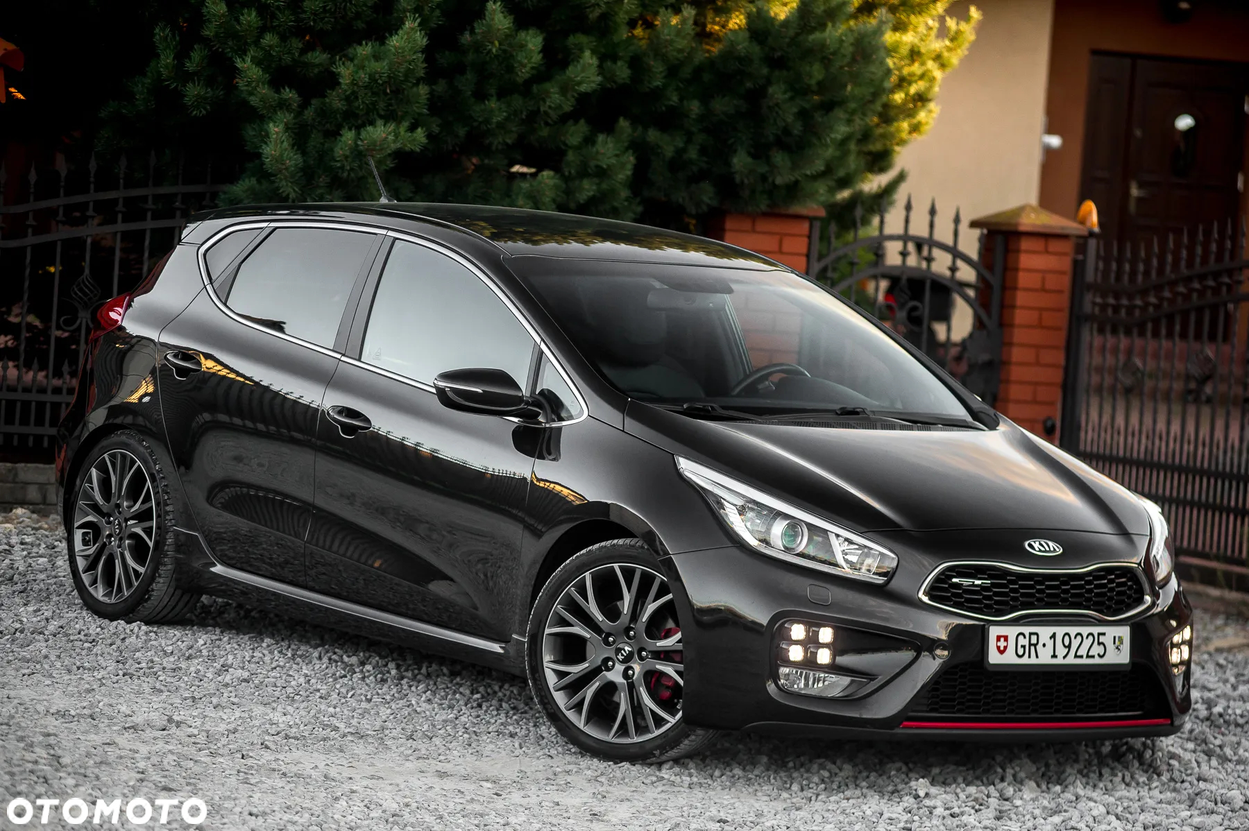 Kia Ceed 1.6 T-GDI GT - 3