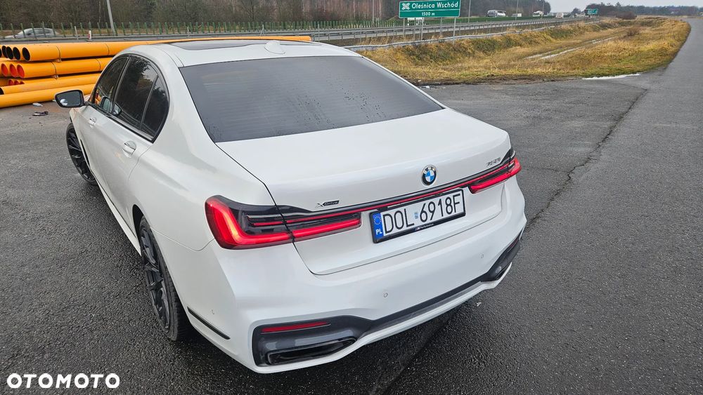 BMW Seria 7 750i xDrive - 6