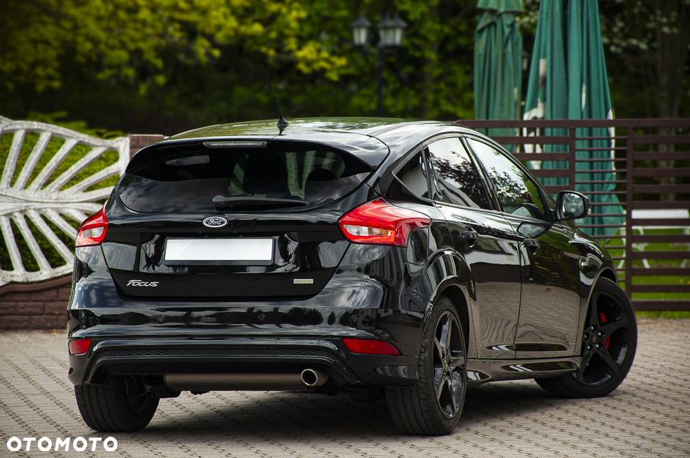 Ford Focus 1.5 EcoBoost Titanium - 28