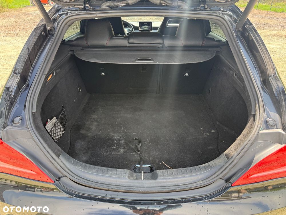 Mercedes-Benz CLA 200 d 7G-DCT SCORE - 25