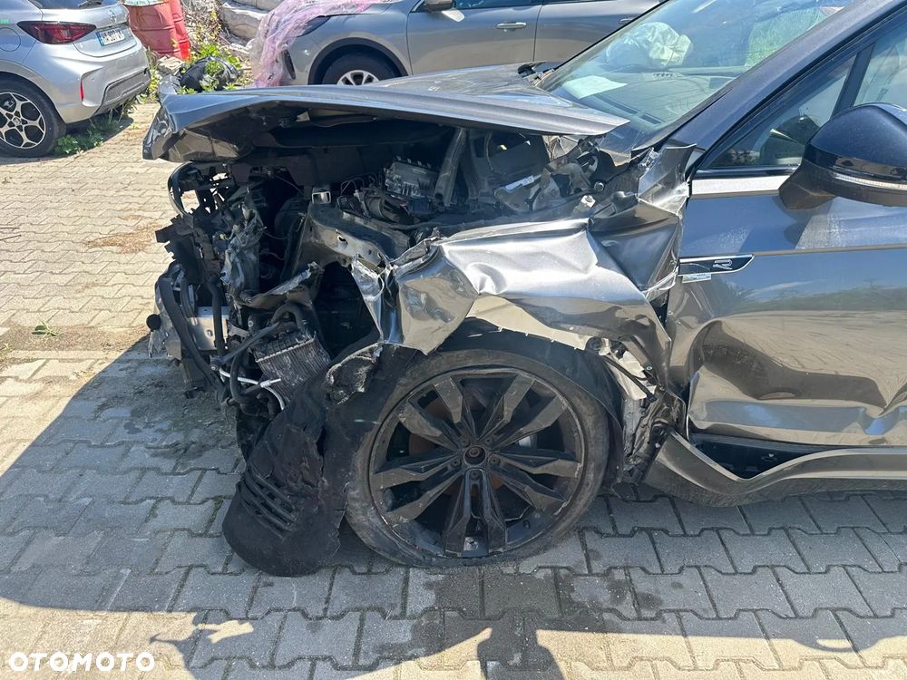 Volkswagen Touareg 3.0 V6 TDI SCR 4Motion Automatik R-Line - 6
