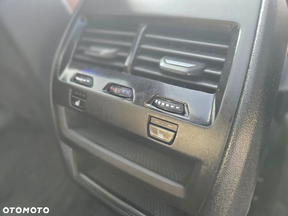 BMW X5 xDrive30d - 16