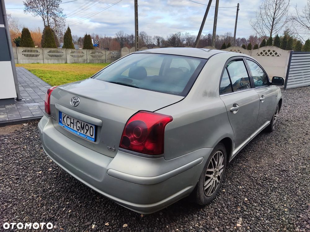 Toyota Avensis 2.0 D-4D Luna - 12