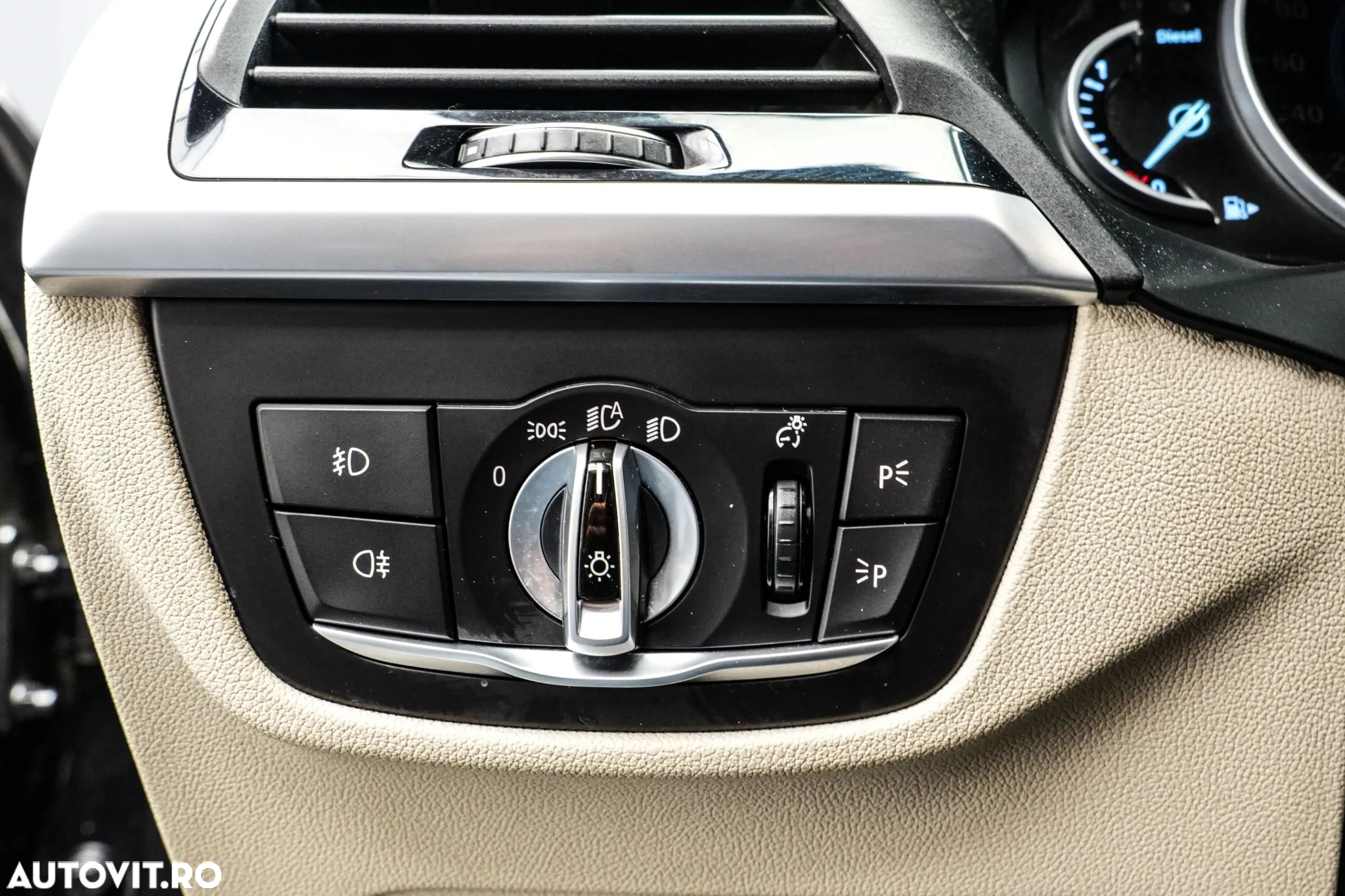 BMW X3 xDrive20d AT xLine - 28