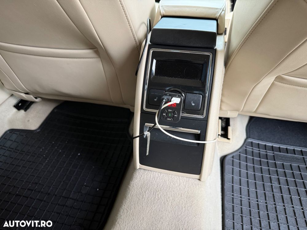Skoda Superb 2.0 TDI DSG Ambition - 25