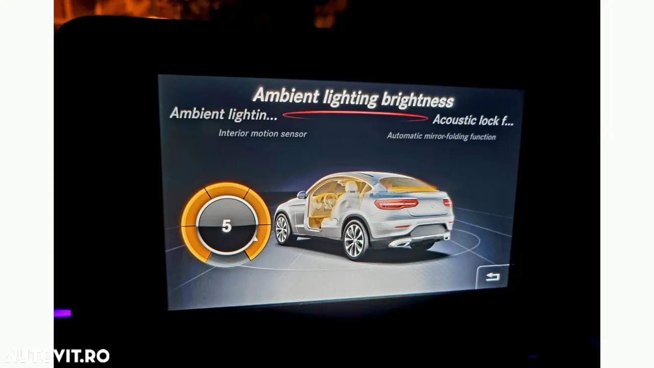 Mercedes-Benz GLC Coupe 250 4Matic 9G-TRONIC AMG Line - 18