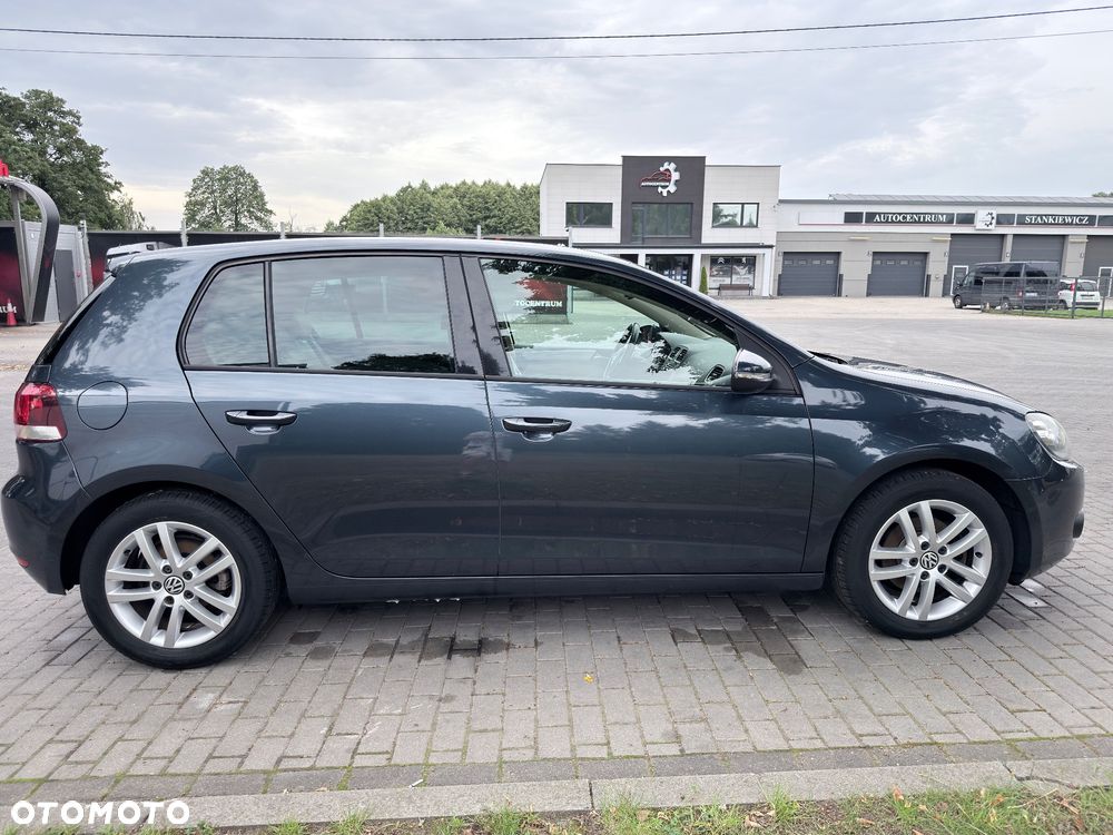 Volkswagen Golf 1.6 TDI Highline - 4