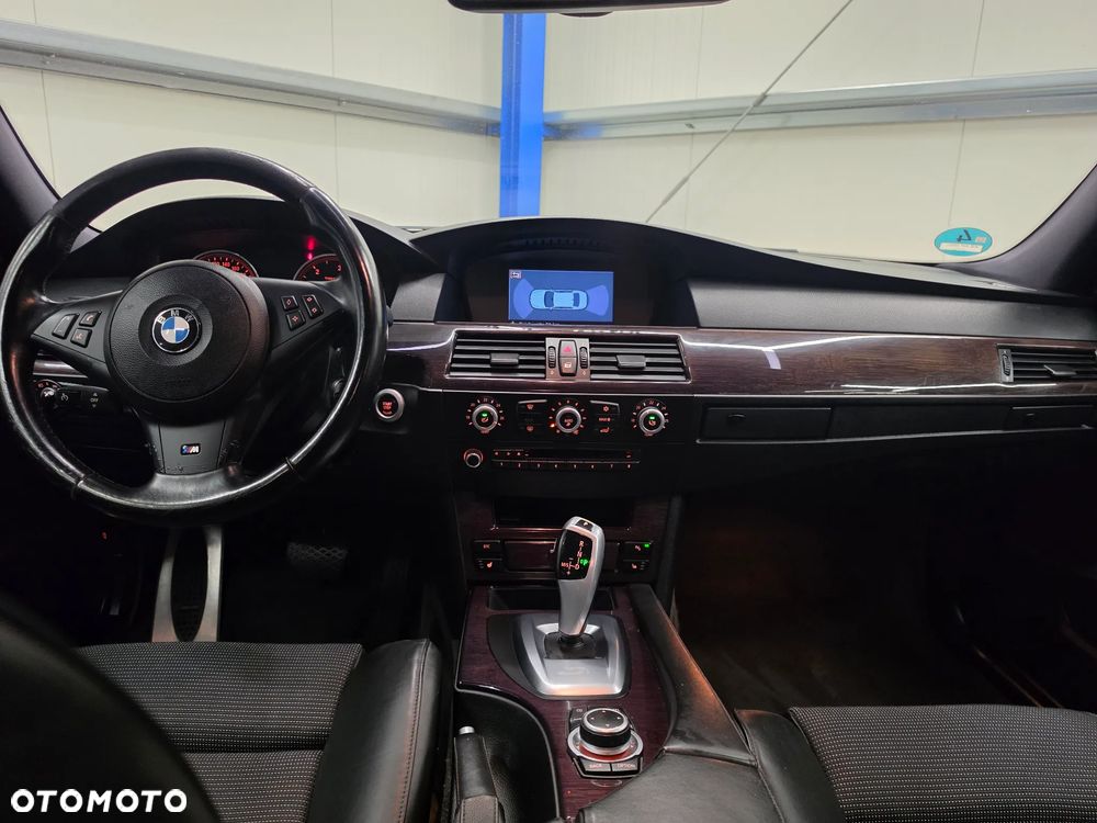 BMW Seria 5 520d Edition Sport - 30