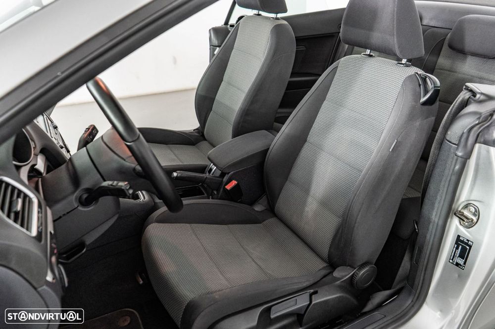 VW Golf Cabriolet 1.6 TDi BlueMotion - 17