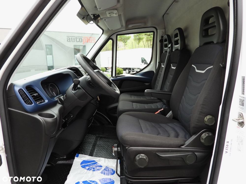 Iveco DAILY 35S14 FURGON CHŁODNIA  0*C ZASILANIE 230V TEMPOMAT AUTOMAT HI-MATIC KLIMATYZACJA  140KM - 32