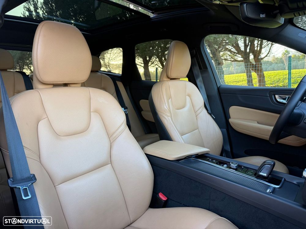 Volvo XC 60 2.0 T8 PHEV Inscription AWD - 31