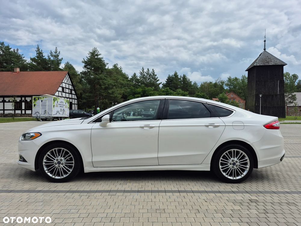 Ford Fusion - 33