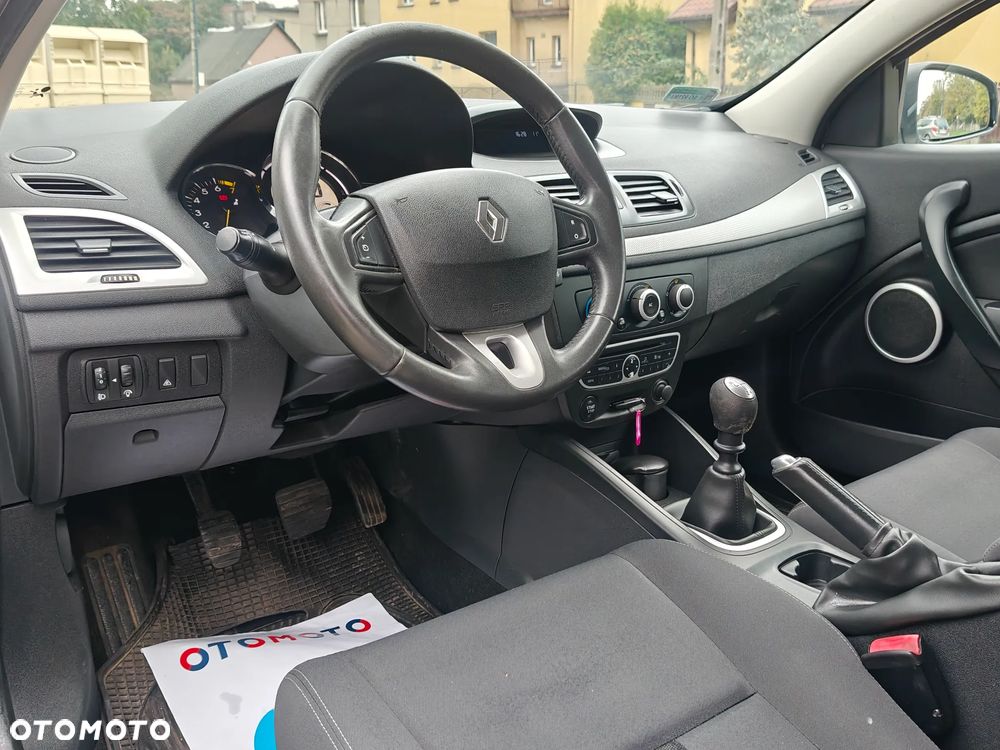 Renault Megane 1.6 16V 110 Authentique - 17