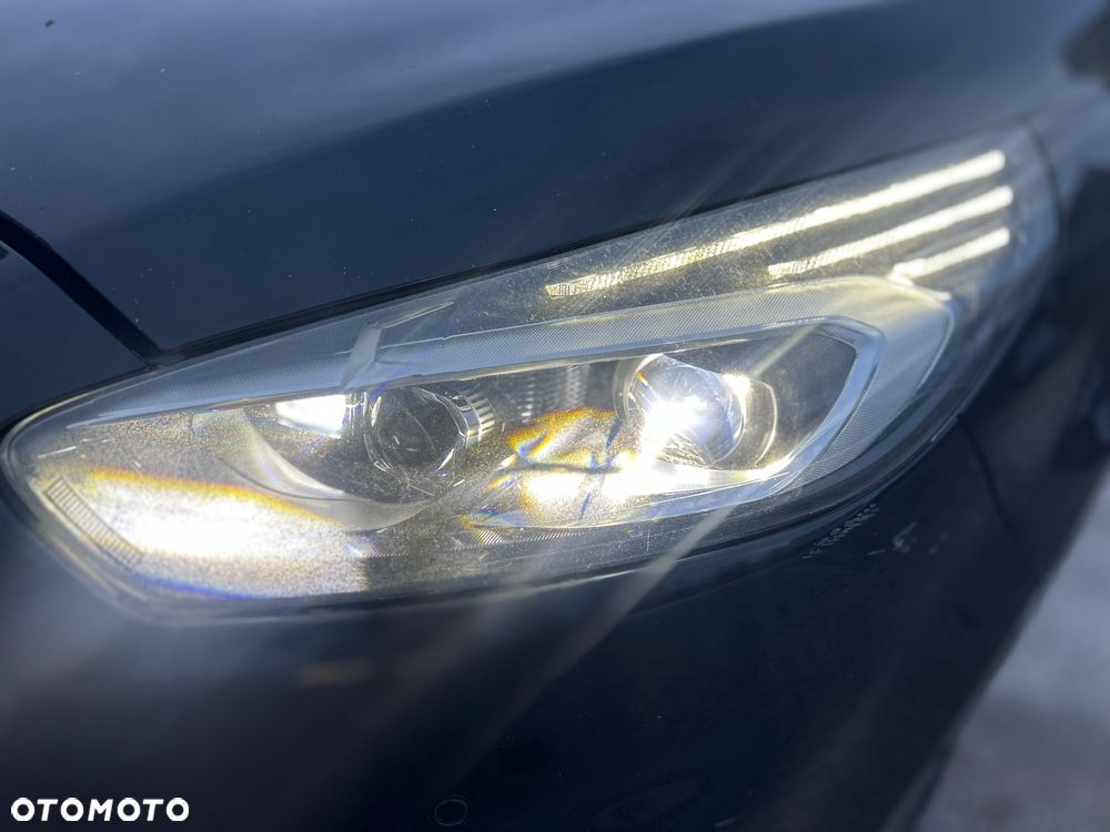 Ford S-Max 2.0 EcoBoost Titanium - 29