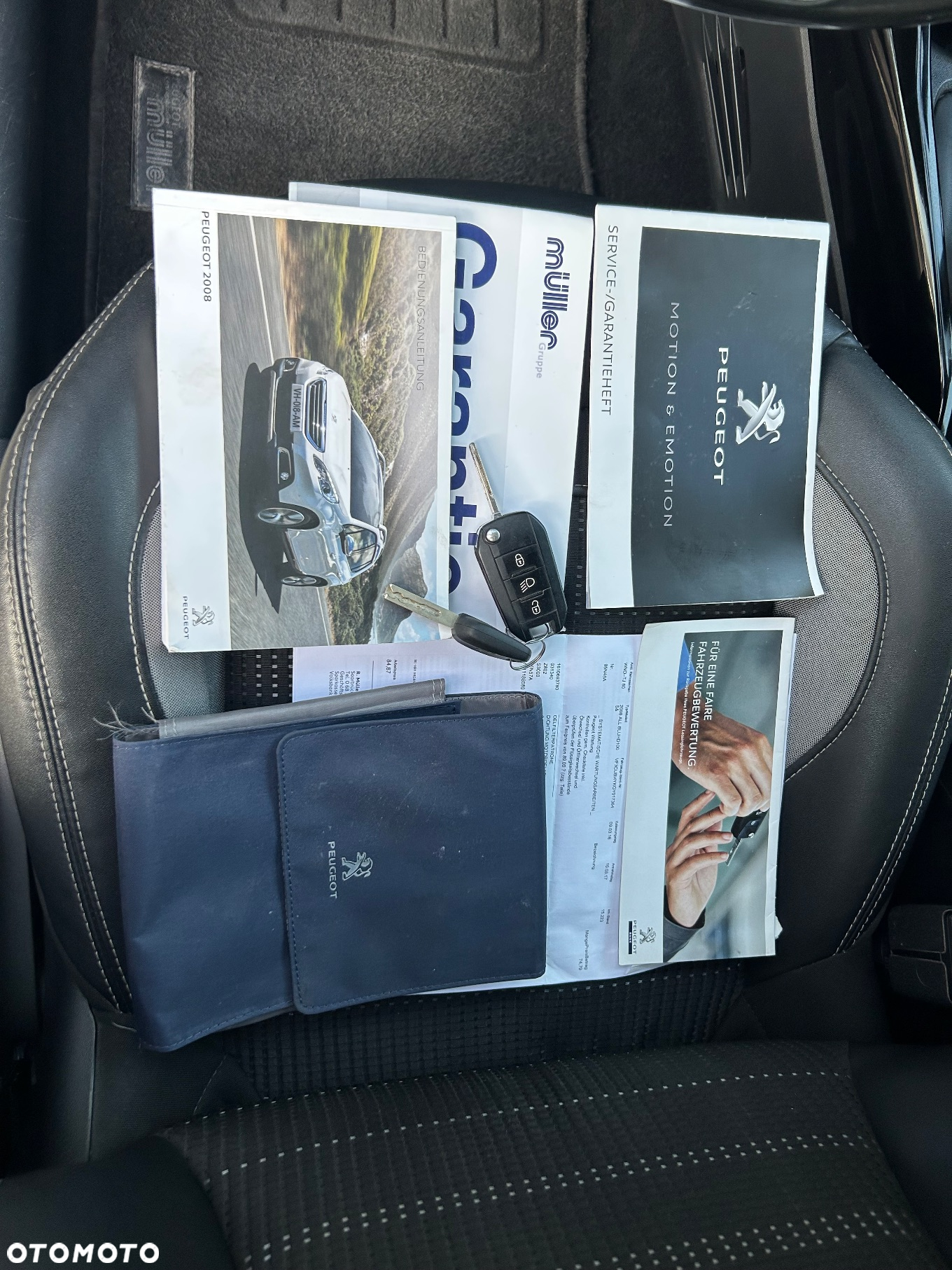 Peugeot 2008 1.6 BlueHDi Allure S&S - 38