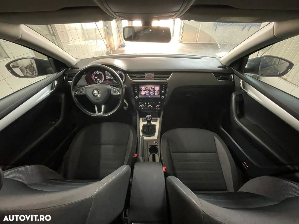 Skoda Octavia - 10