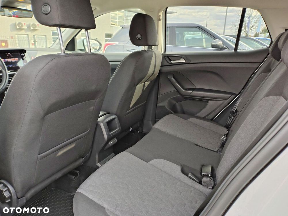 Volkswagen T-Cross - 12