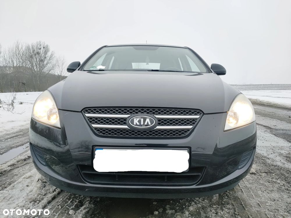 Kia Ceed 1.4 Comfort - 12