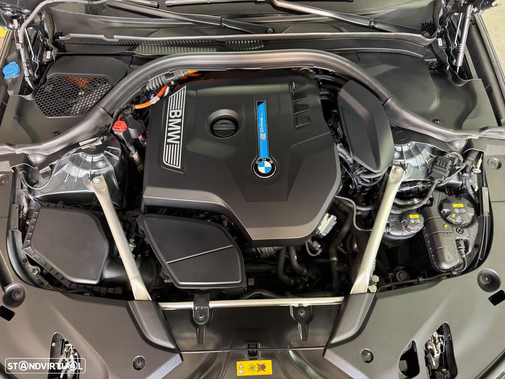 BMW 530 e iPerformance Pack M - 23