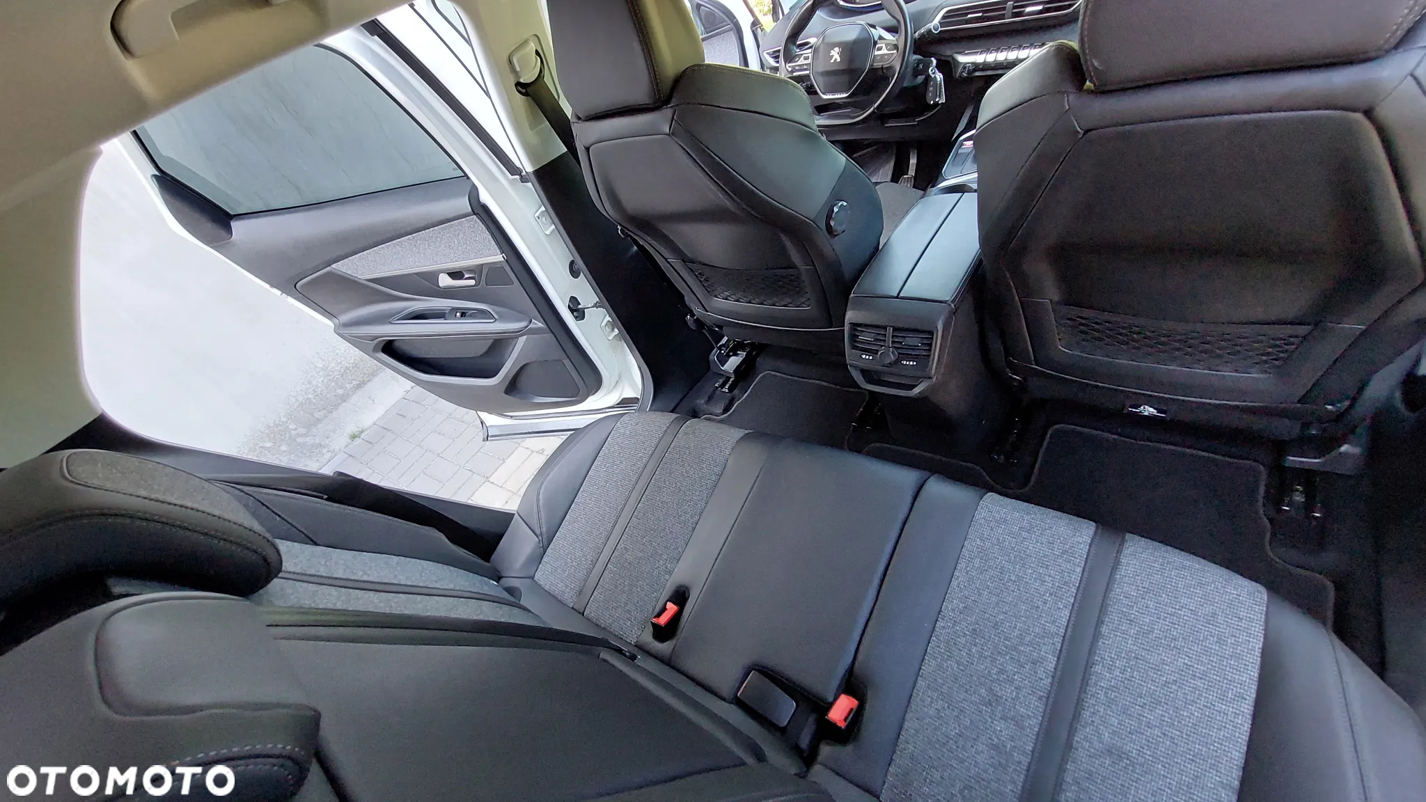 Peugeot 3008 1.2 PureTech Access S&S - 27