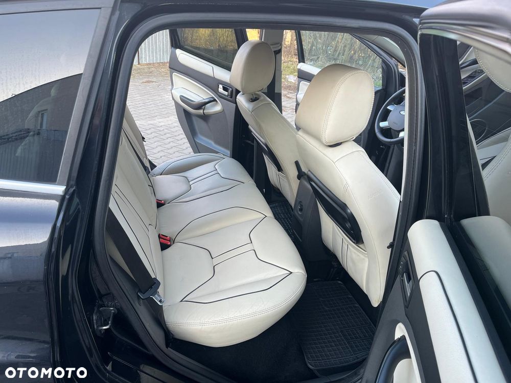 Ford Kuga 2.0 TDCi 2x4 Champions Edition - 14