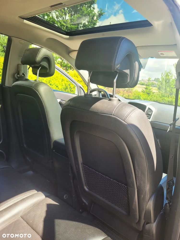 Chevrolet Captiva 2.2 D LTZ - 17