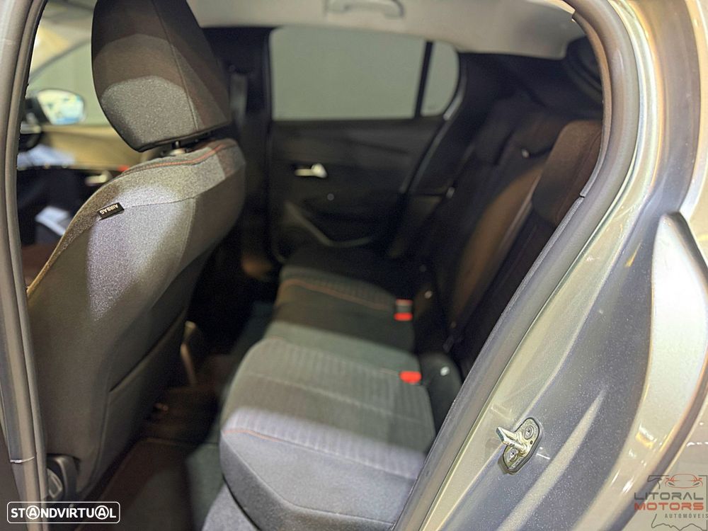 Peugeot 208 1.2 PureTech SE Style - 16