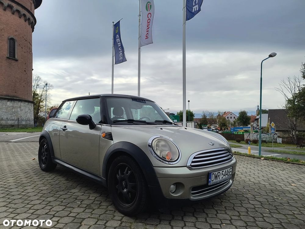 MINI ONE Standard - 4