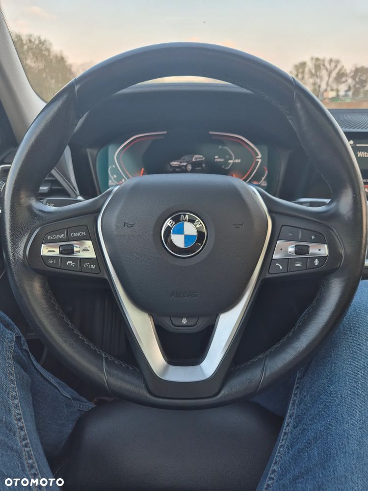 BMW Seria 3 320d xDrive MHEV Luxury Line - 16