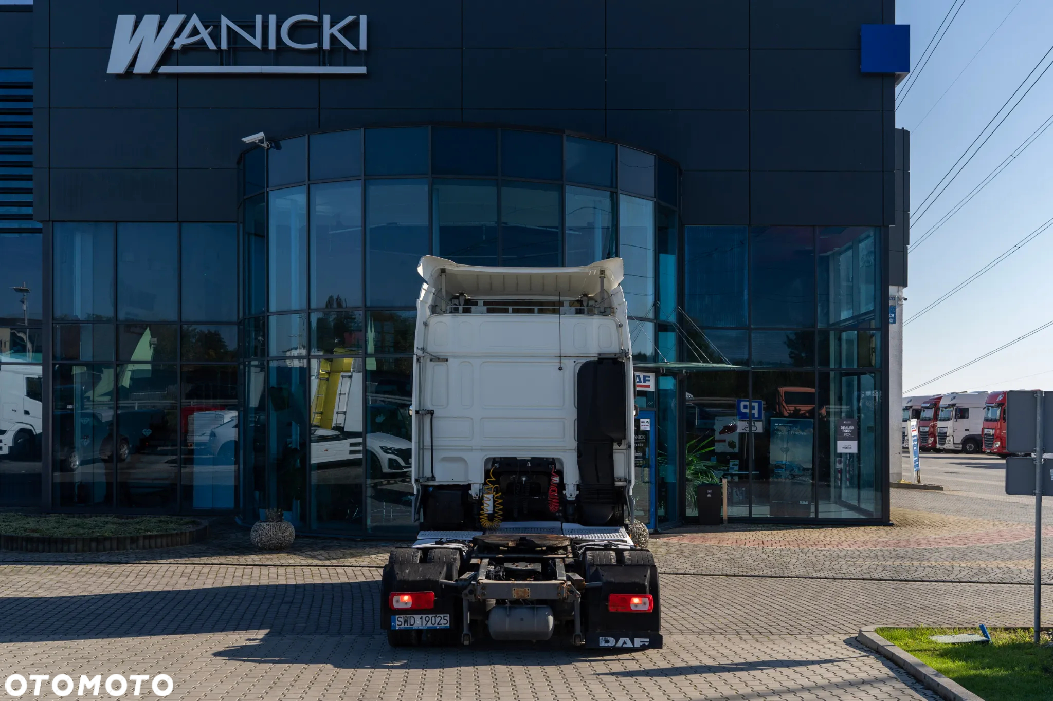 DAF FT 460 XF / LOW DECK / MEGA / SPACE CAB / MANUAL / - 7